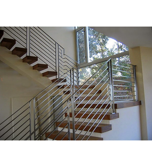 Cầu thang inox trụ tròn thanh tròn 