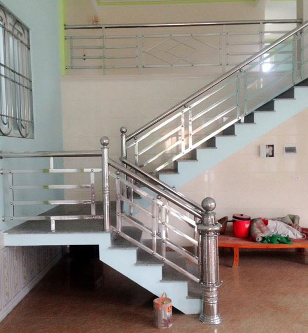 Thi công cầu thang inox tại Củ Chi