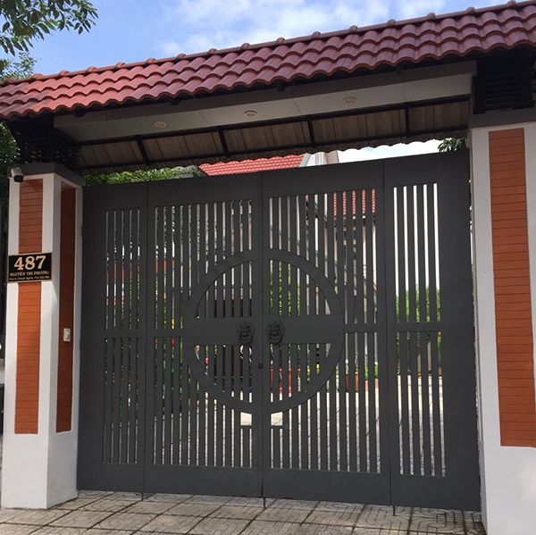 Thi công cửa sắt inox quận 12 