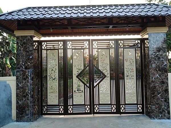Thi công cửa sắt inox quận 12 