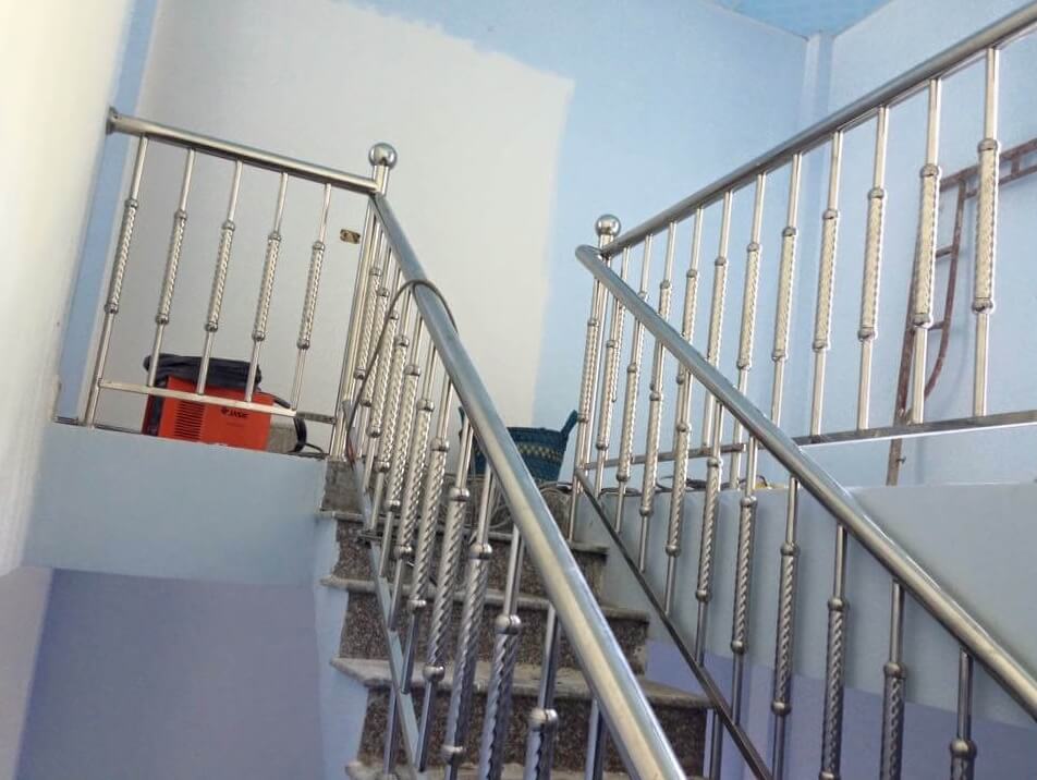 Khu vực thi công lan can Inox Hóc Môn của Đại Phát
