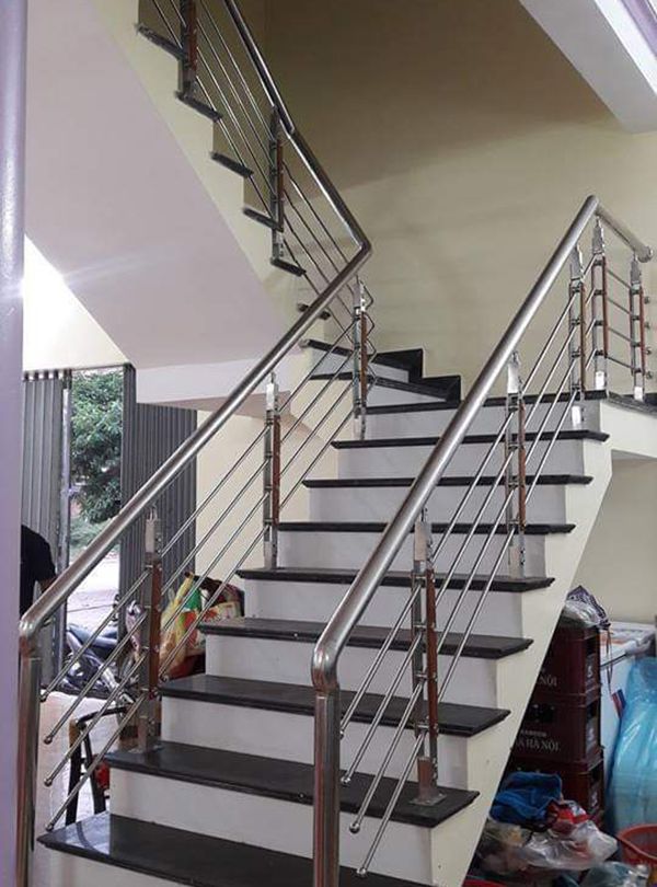 Thi công lan can cầu thang inox quận 12 