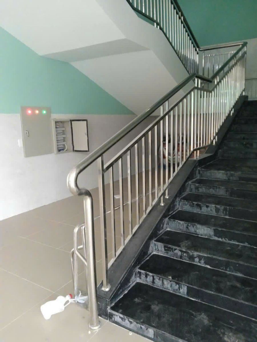 Lắp đặt lan can cầu thang inox Tây Ninh