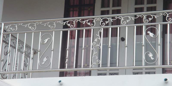 báo giá lan can inox - tay vịn lan can inox 304