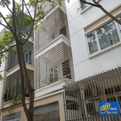 Khung bảo vệ ban công sắt - inox giá tốt uy tín HCM